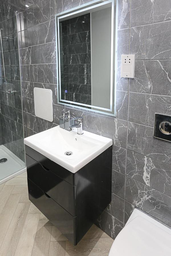 No1 Luxury Service Apartment Belfast